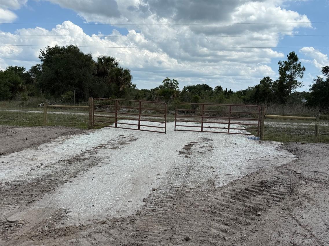 14667 NW 310th St., Okeechobee, FL 34972