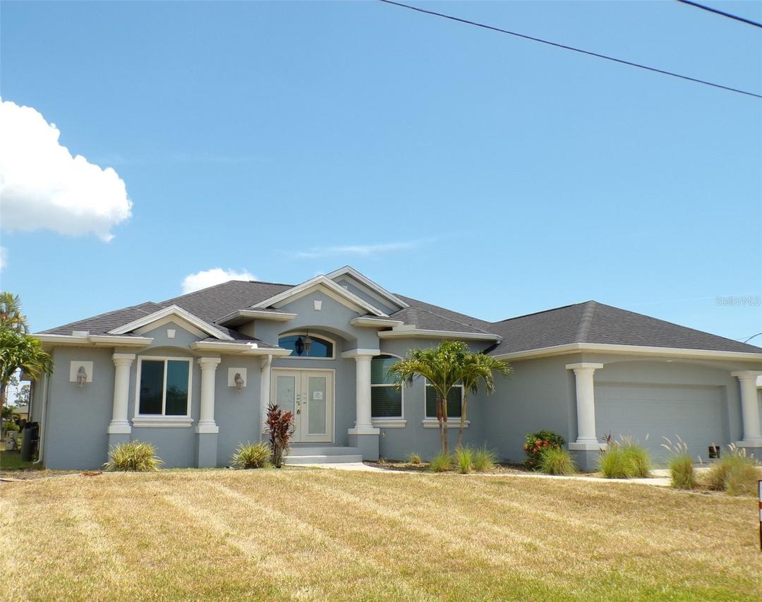 1077 Rotonda Cir., Rotonda West, FL 33947