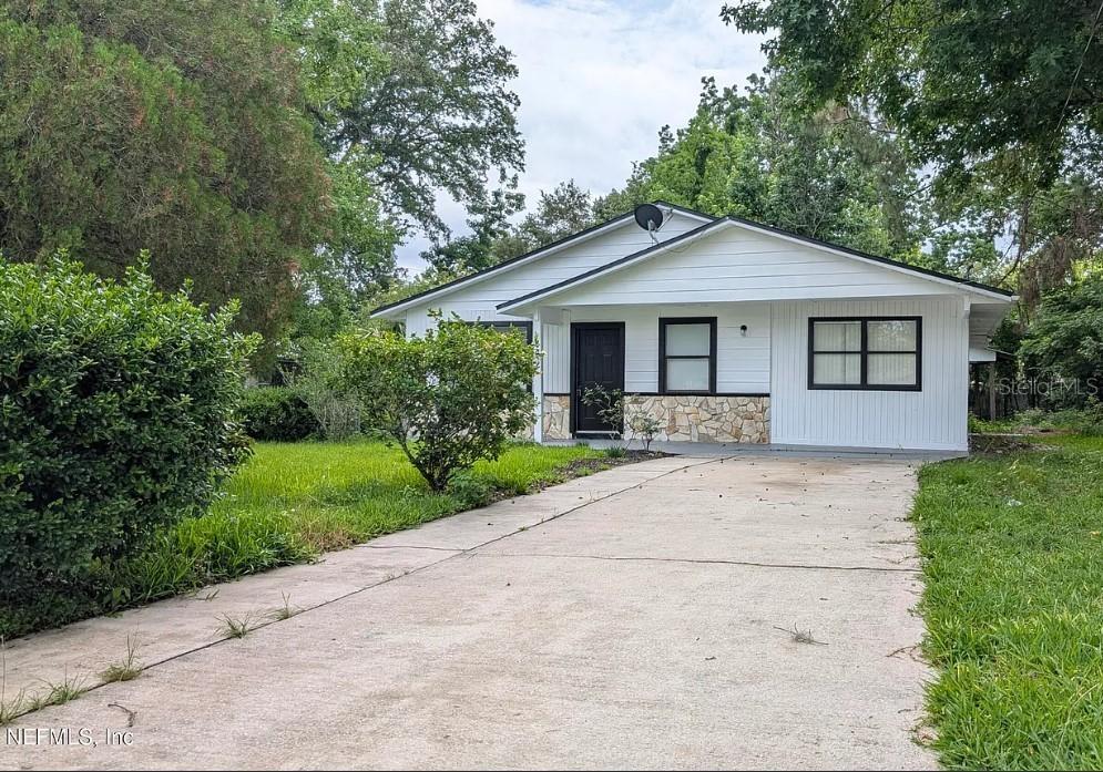 462 Sally St., Green Cove Springs, FL 32043