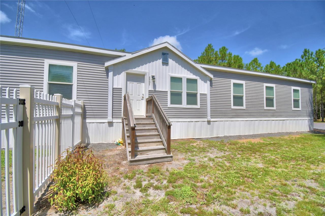 2497 Us Highway 98, Frostproof, FL 33843
