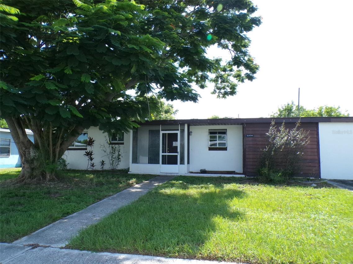 2464 Deedra St., Port Charlotte, FL 33952