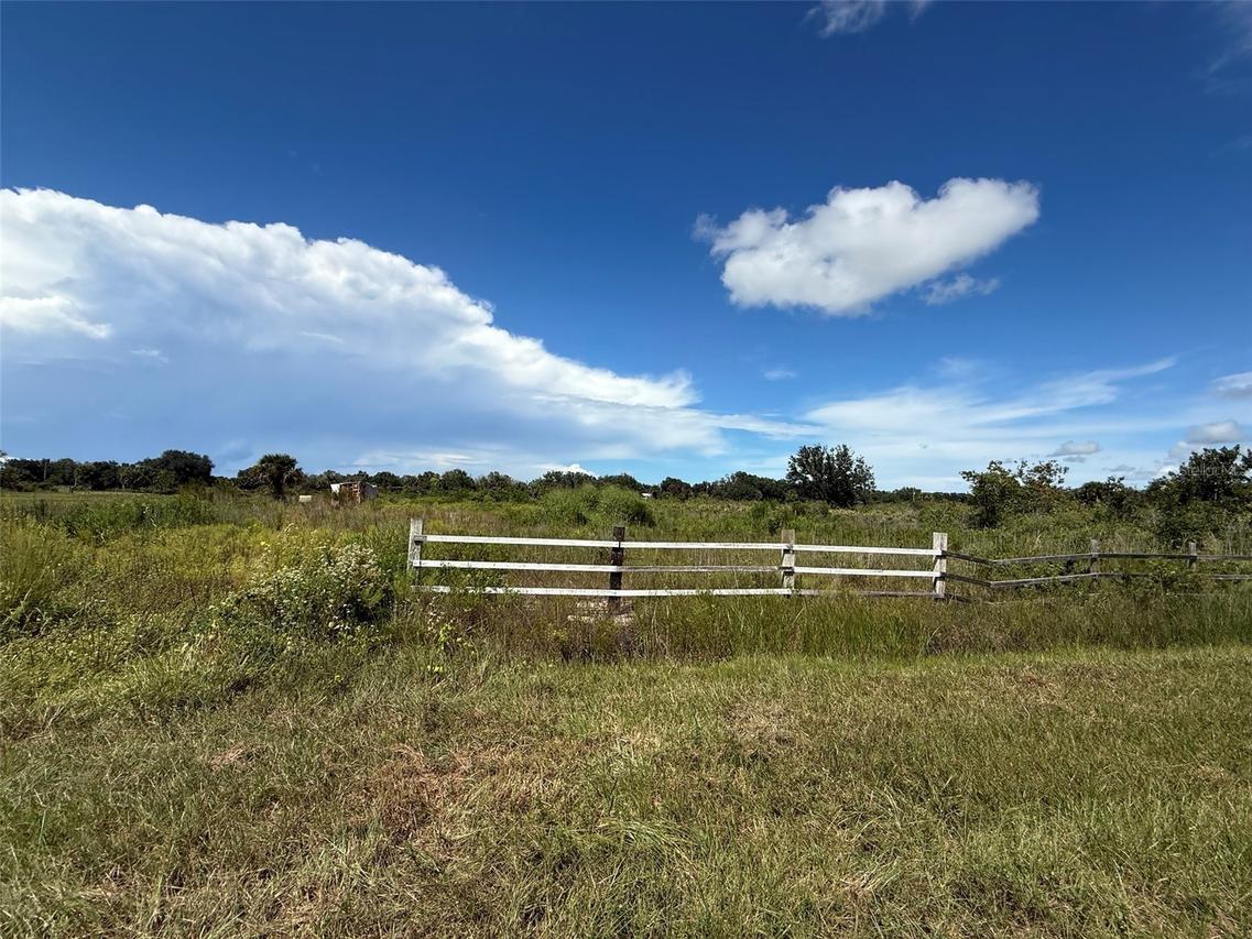 18073 NW 276th St., Okeechobee, FL 34972