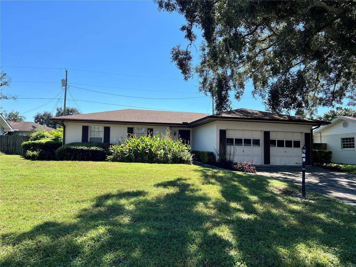 125 Whittier Ln., Winter Haven, FL 33884