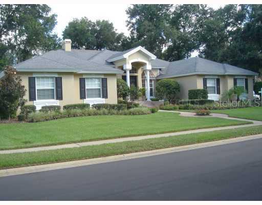 6730 Crescent Lake Dr., Lakeland, FL 33813