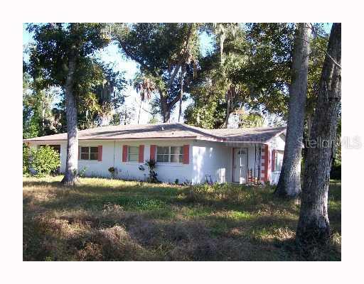 5251 Woodland Ln., Lake Wales, FL 33898