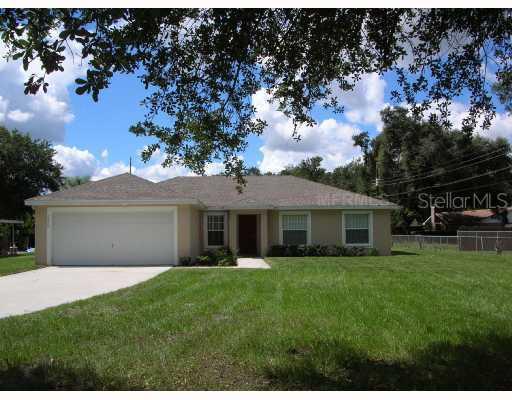 2476 Palmway Cir., Lakeland, FL 33801