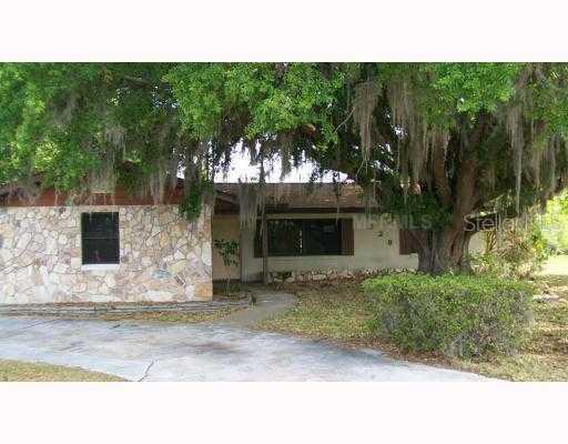 228 Hayes St., Lake Wales, FL 33859