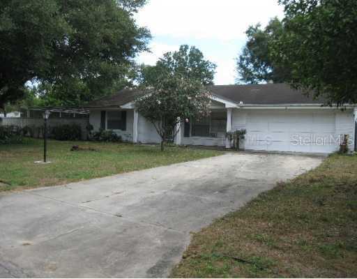 104 SE Monroe Dr., Winter Haven, FL 33884