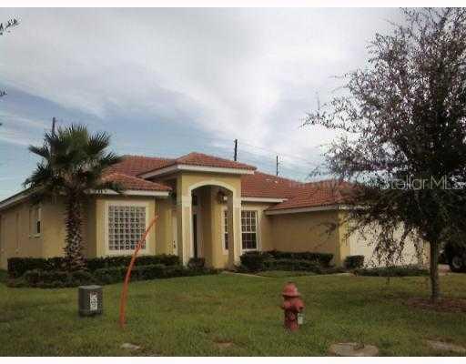 423 Bay Leaf Dr., Poinciana, FL 34759