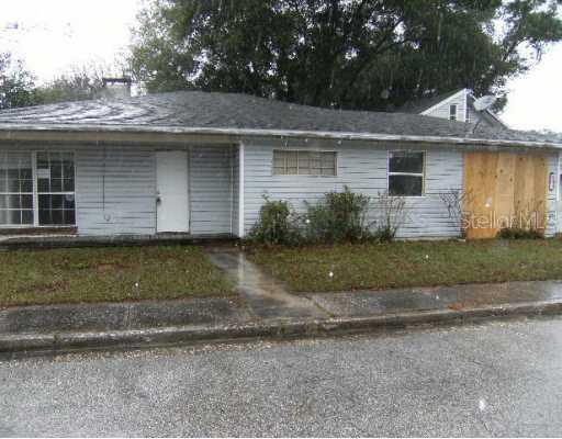 99 14th St., Winter Haven, FL 33884