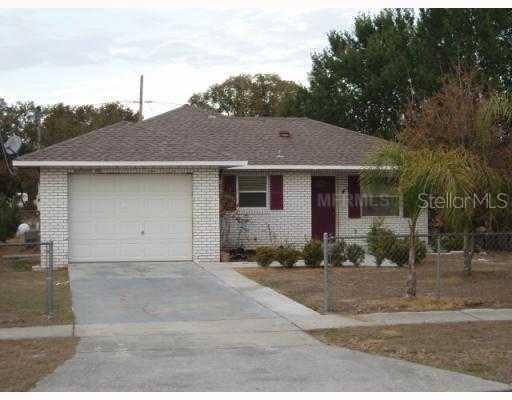 4 E Magnolia St., Davenport, FL 33837