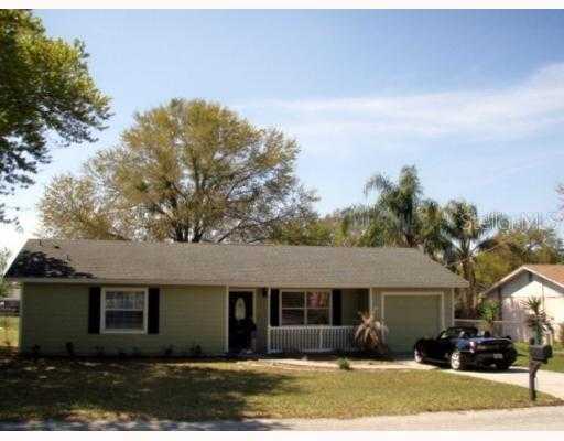 203 Dorothy St., Auburndale, FL 33823