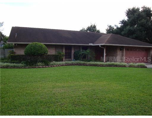 945 Burrisridge Dr., Lakeland, FL 33809