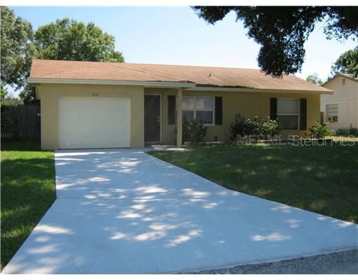 810 Cinnamon Dr., Winter Haven, FL 33880