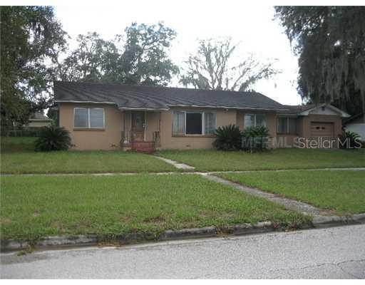 11 E Bay St., Davenport, FL 33837