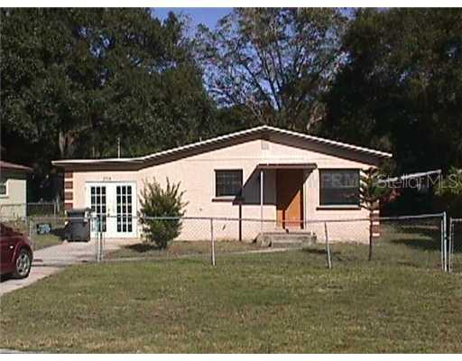 2714 Hempstead Dr., Lakeland, FL 33801