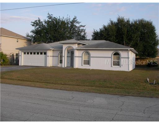 576 Eagle Ct., Poinciana, FL 34759