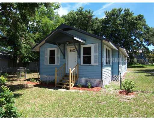 425 2nd St., Polk City, FL 33868
