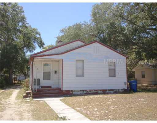 206 Avenue E, Winter Haven, FL 33880