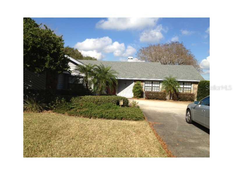 2730 Crews Lake Dr., Lakeland, FL 33813