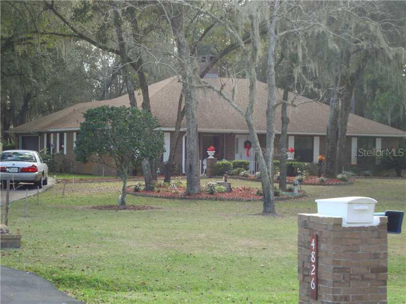 4826 Log Cabin Dr., Lakeland, FL 33810