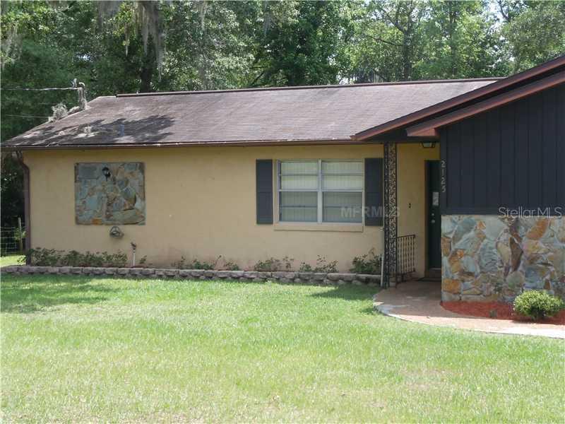 2125 Shady Acres Dr., Mulberry, FL 33860