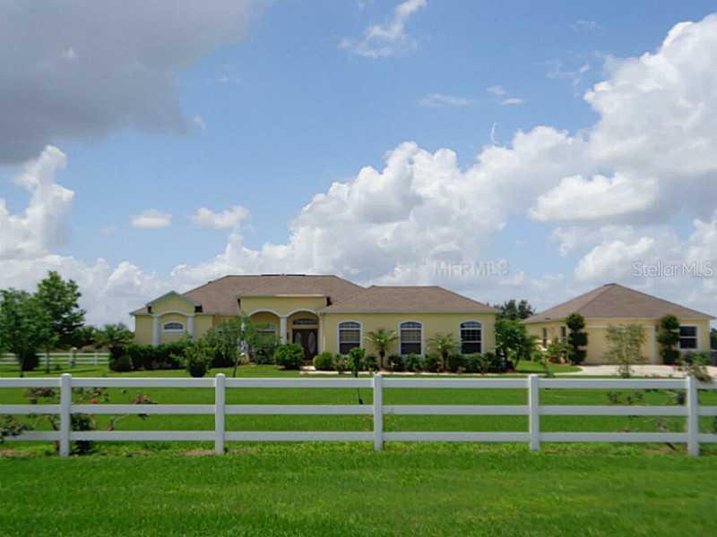 1129 Fox Hunt Dr., Winter Haven, FL 33880