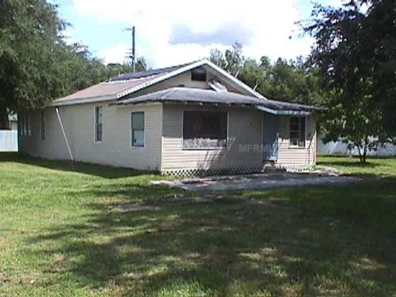 890 1st St., Winter Haven, FL 33881
