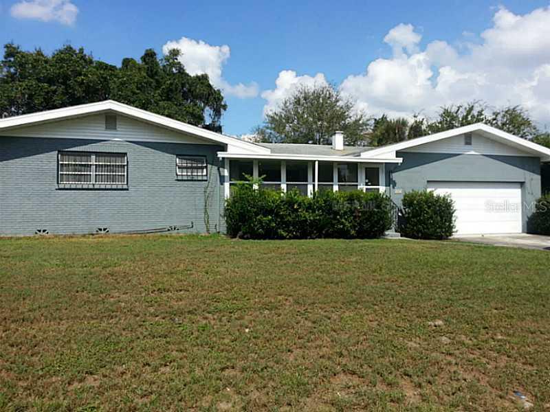 907 Avenue V, Winter Haven, FL 33880