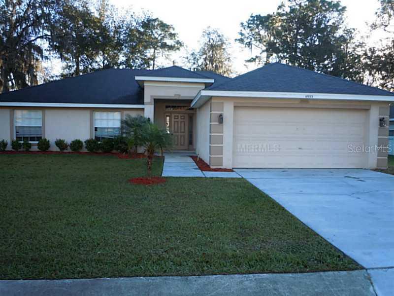 6933 Krenson Oaks St., Lakeland, FL 33810