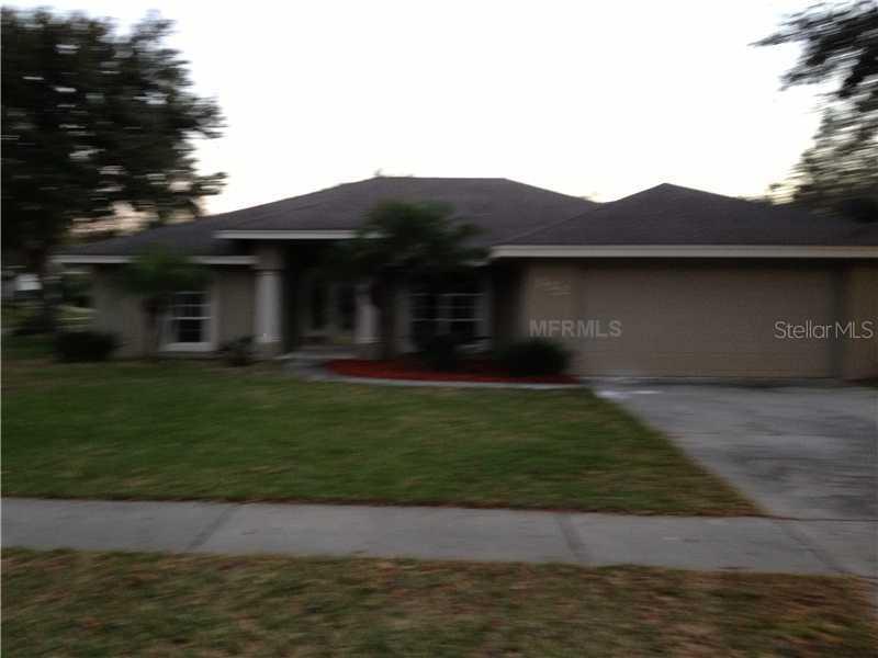 122 Towering Pines Dr., Lakeland, FL 33813