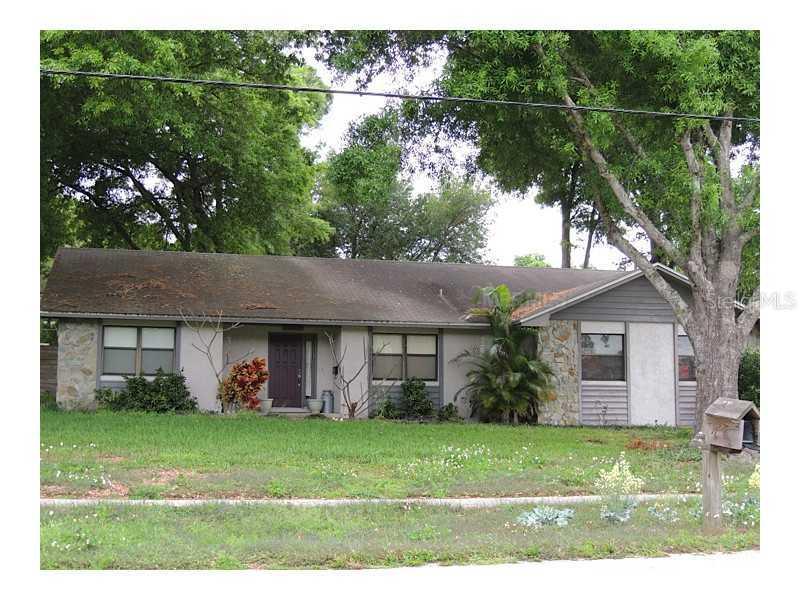 5823 Yarborough Ln., Lakeland, FL 33812