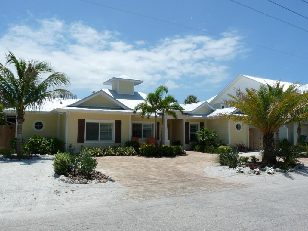 207 77th St., Holmes Beach, FL 34217