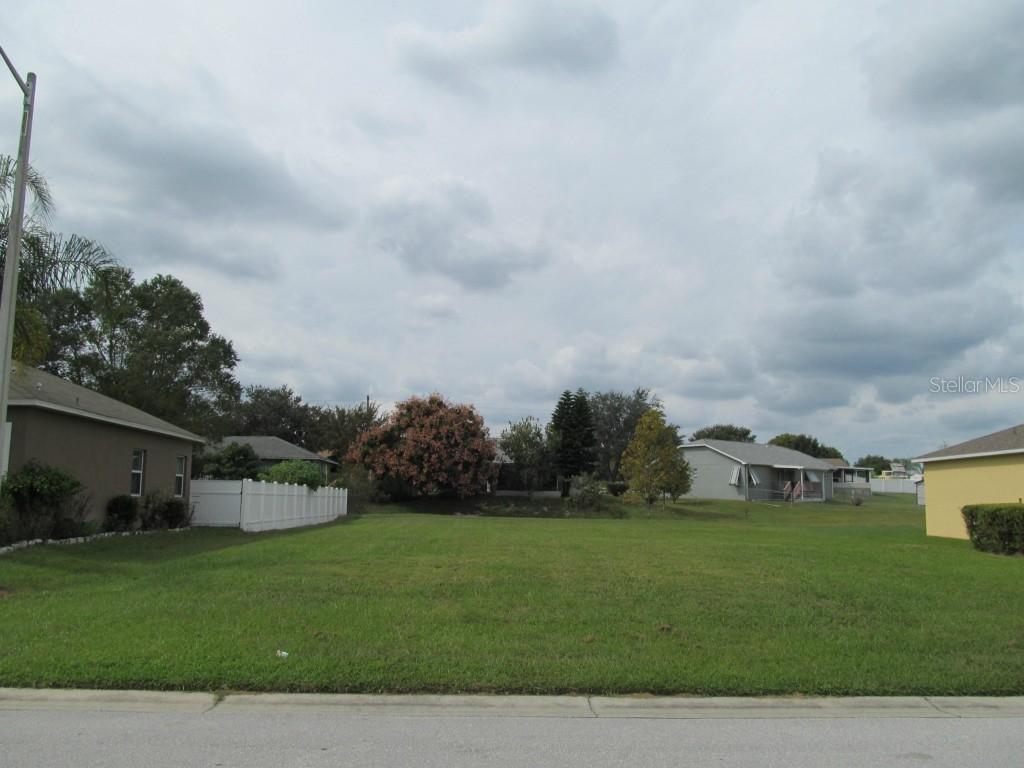 Hampshire Blvd., Lakeland, FL 33813