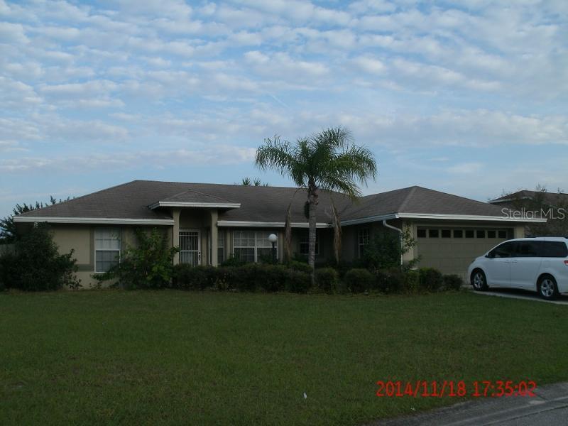 633 Berkley Pointe Dr., Auburndale, FL 33823