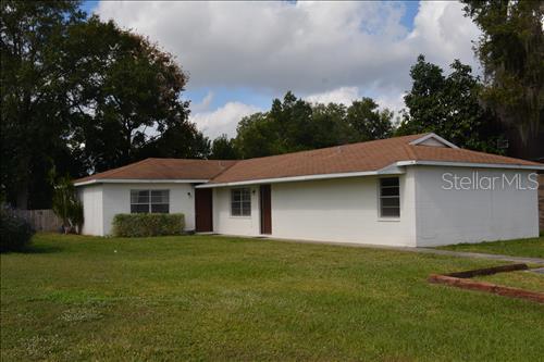 729 Longfellow Blvd., Lakeland, FL 33801