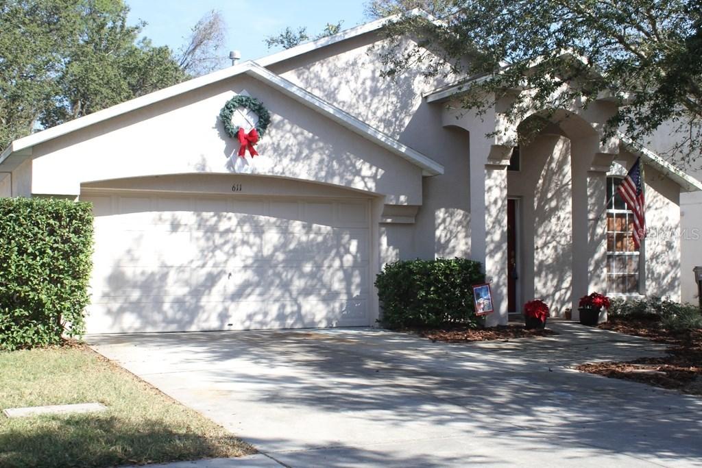 611 Somerstone Dr., Valrico, FL 33594