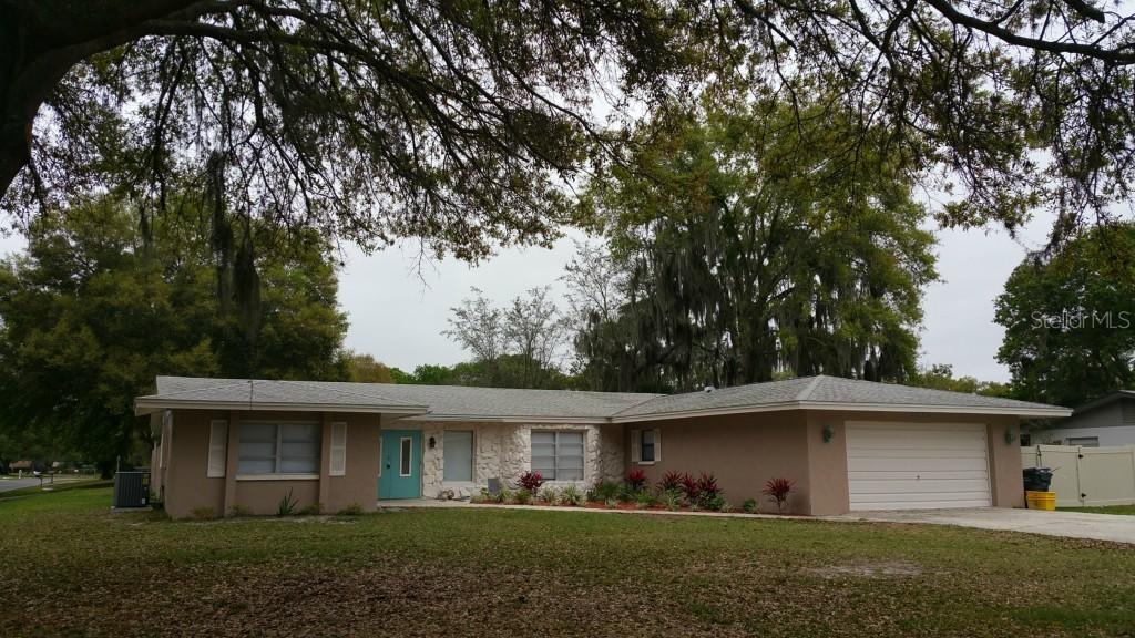 5615 Driftwood Dr., Lakeland, FL 33809