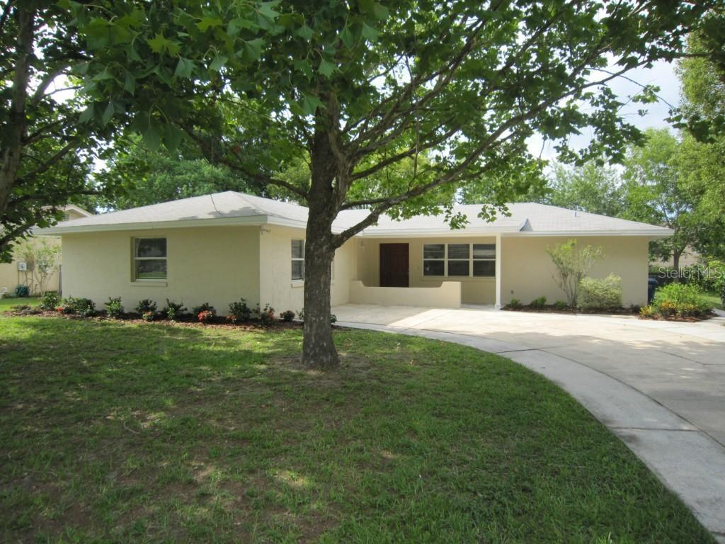 207 Denese Ln., Auburndale, FL 33823