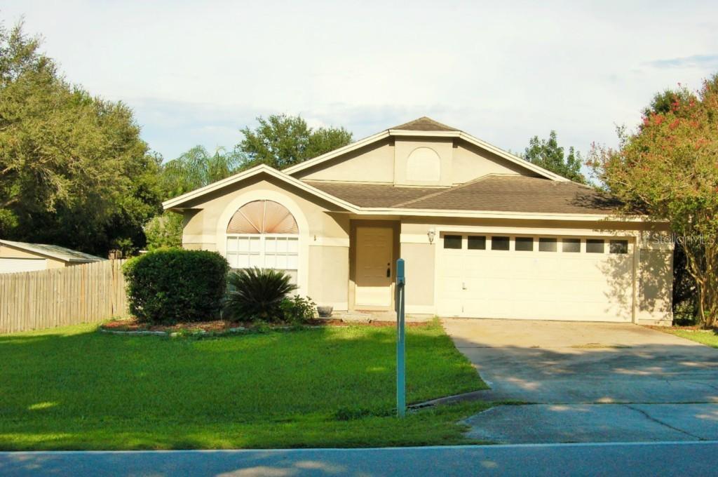 6006 Yarborough Ln., Lakeland, FL 33812