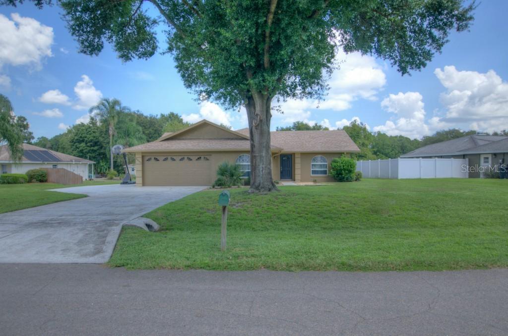 8803 Mount Royal Ln., Lakeland, FL 33809