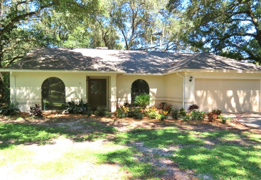 1222 Hammock Shade Dr., Lakeland, FL 33809