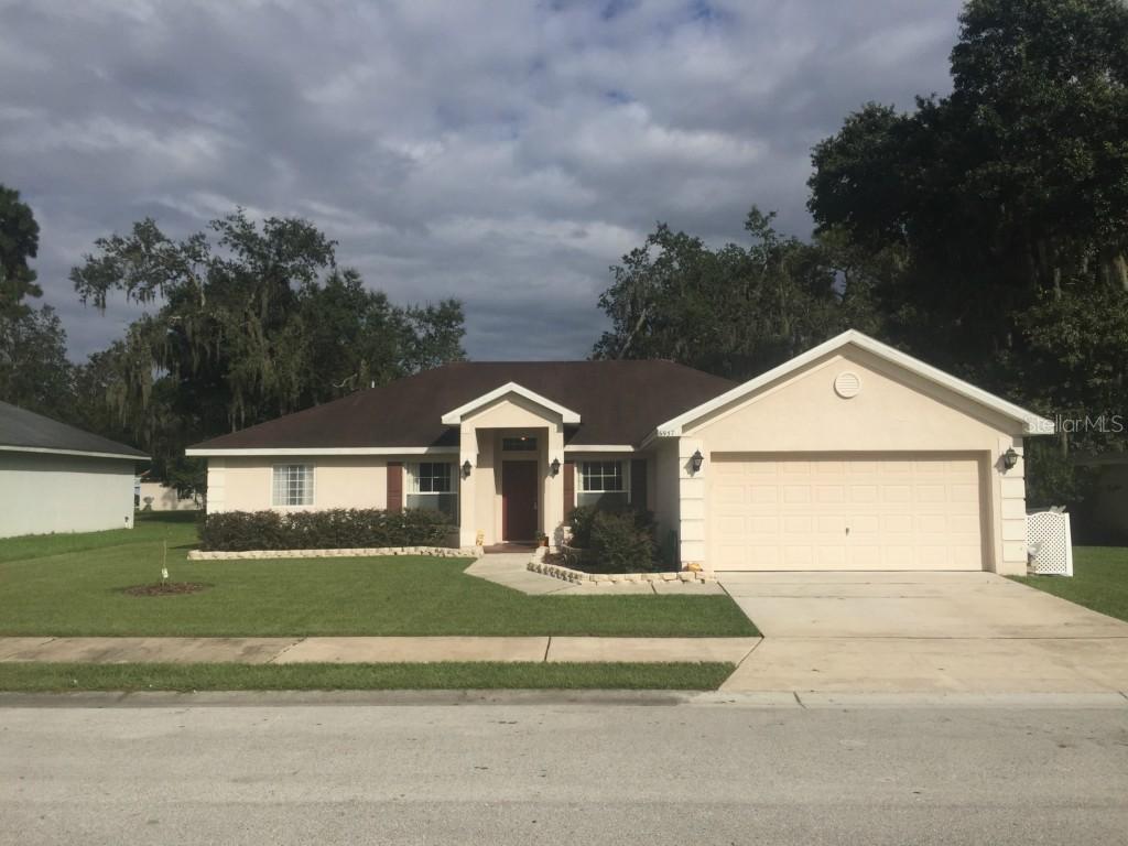 6937 Krenson Oaks St., Lakeland, FL 33810
