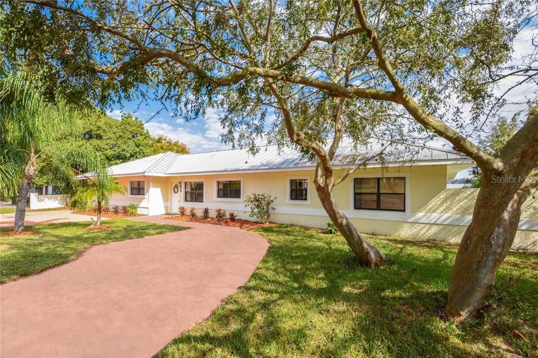 200 Lake Howard Dr., Winter Haven, FL 33880