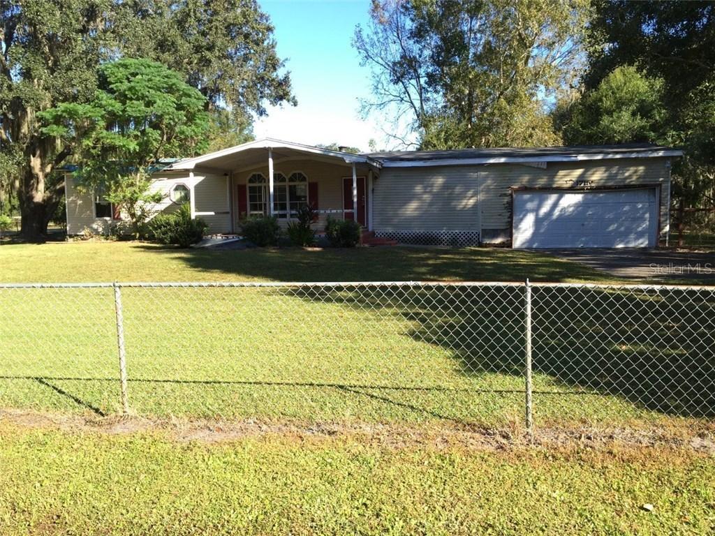17151 Chinaberry Rd., Lutz, FL 33558