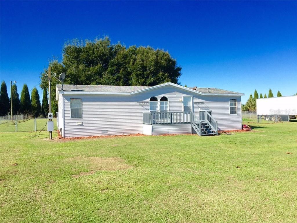 325 Cesara Dr., Mulberry, FL 33860