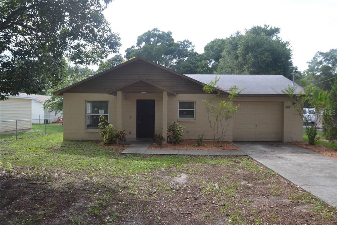 432 Palmetto St., Eustis, FL 32726