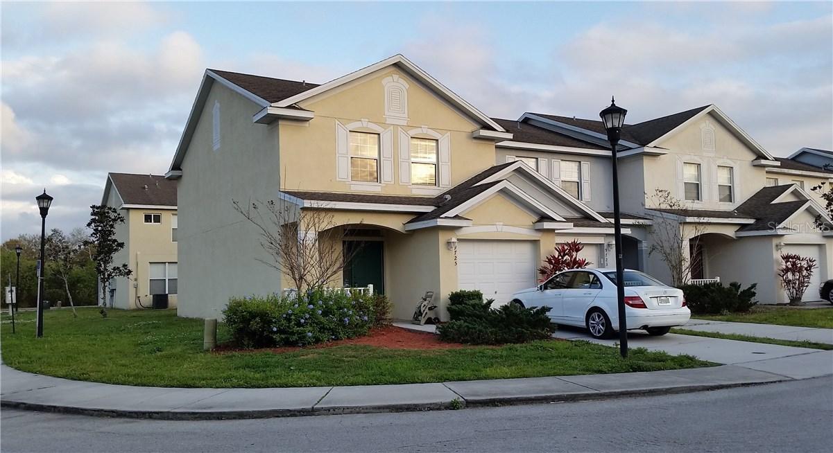 9725 Carlsdale Dr., Riverview, FL 33578