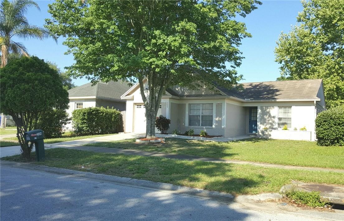 304 Regal Park Dr., Valrico, FL 33594