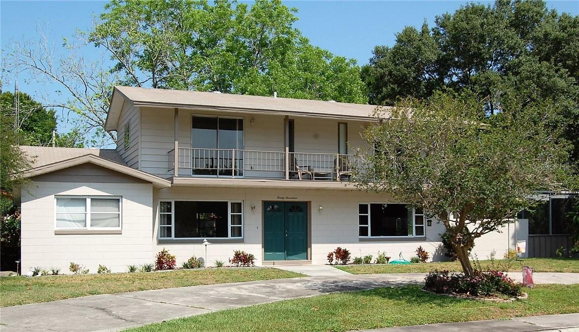 2017 Leisure Dr., Winter Haven, FL 33881